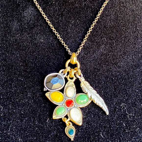 Lucky Brand Chain Necklace 3 Charm Pendants Logo Tag - Picture 1 of 2